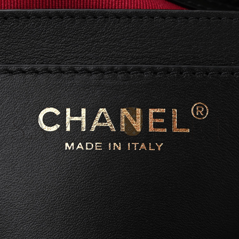 CHANEL CAVIAR QUILTED MINI BACKPACK AS4059 (25*20*12cm)